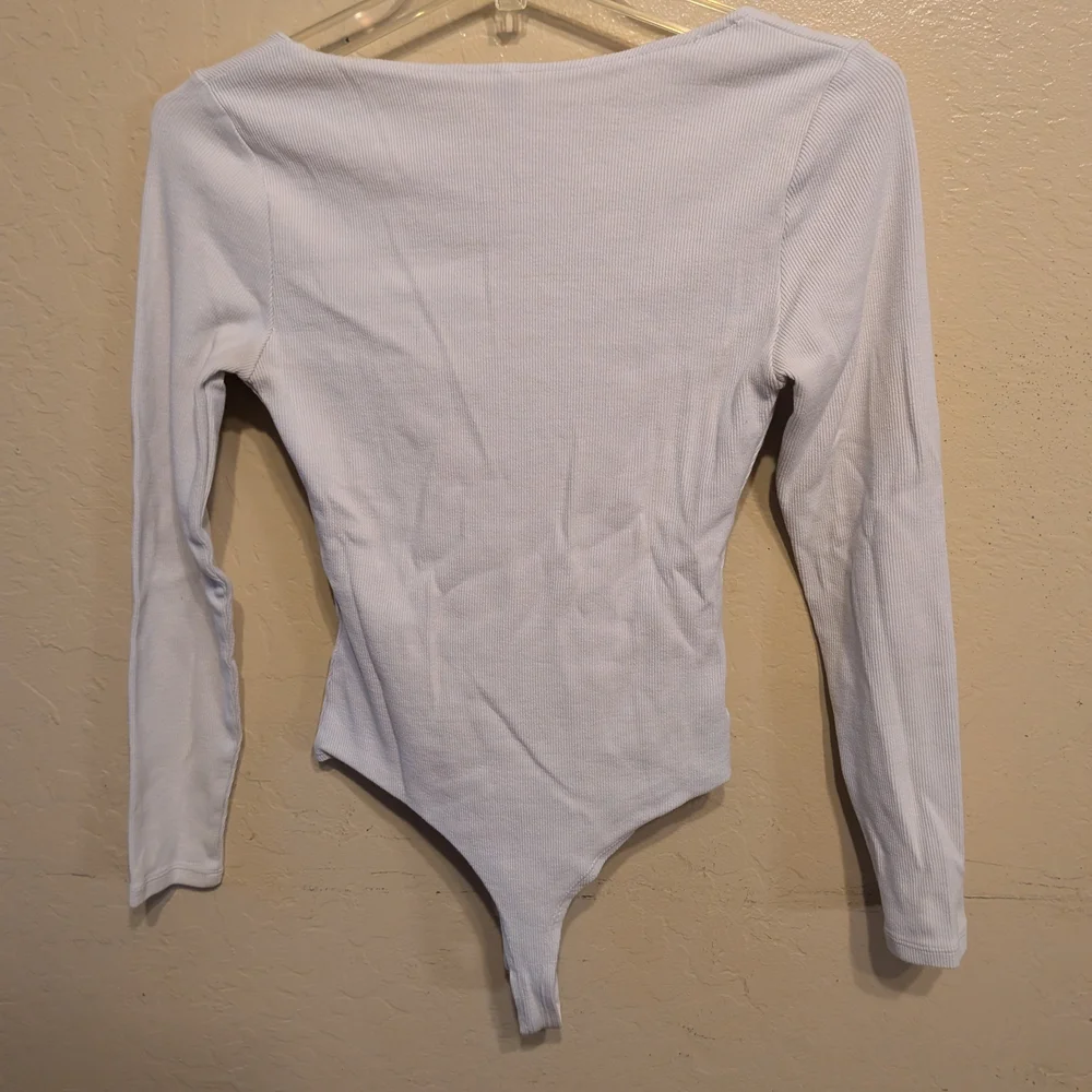 ReoRia White Ribbed Long Sleeve Bodysuit - Picture 3 of 3